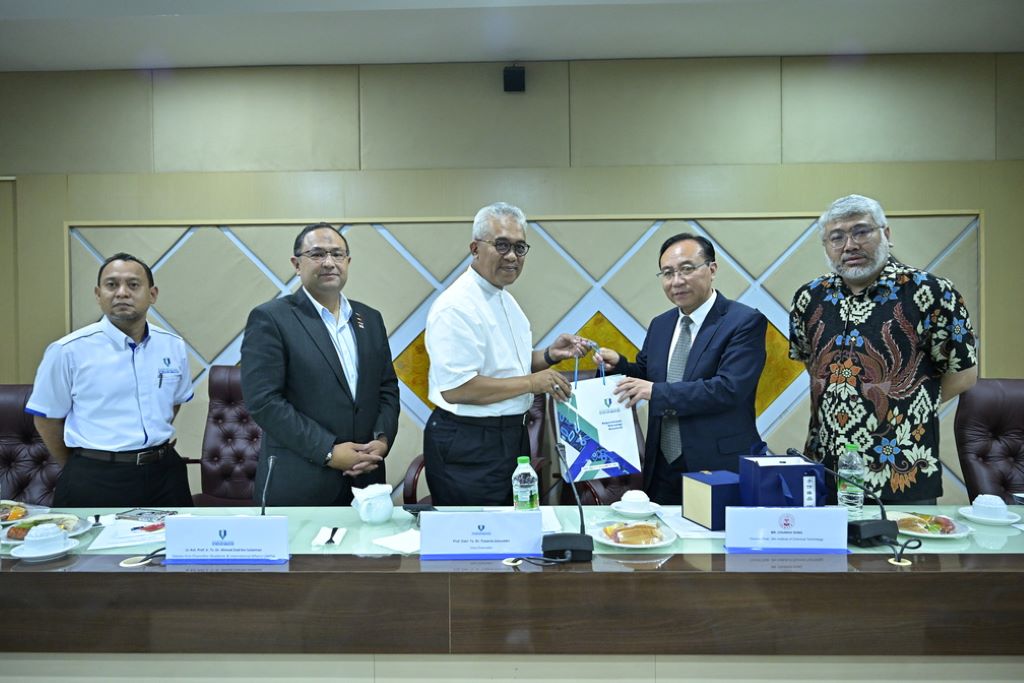 UMPSA terima kunjungan hormat delegasi Jilin Institute of Chemical Technology dan Phoenix Asia Academy of Technology 