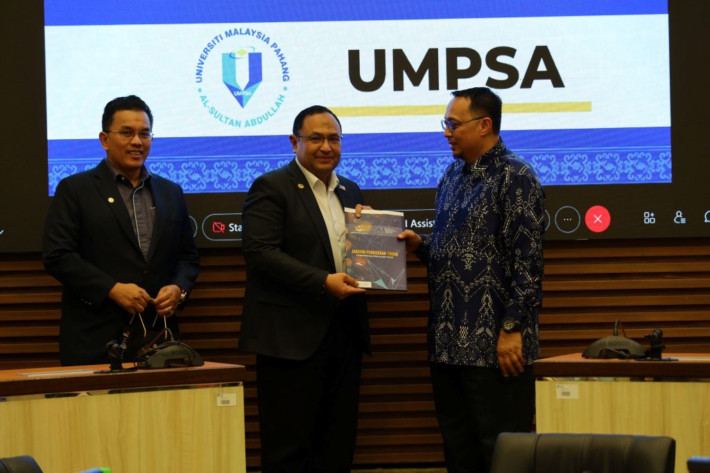 UMPSA tuan rumah Mesyuarat JKTNCRA Ke-81 dan Majlis Penyerahan Dana MIEMF