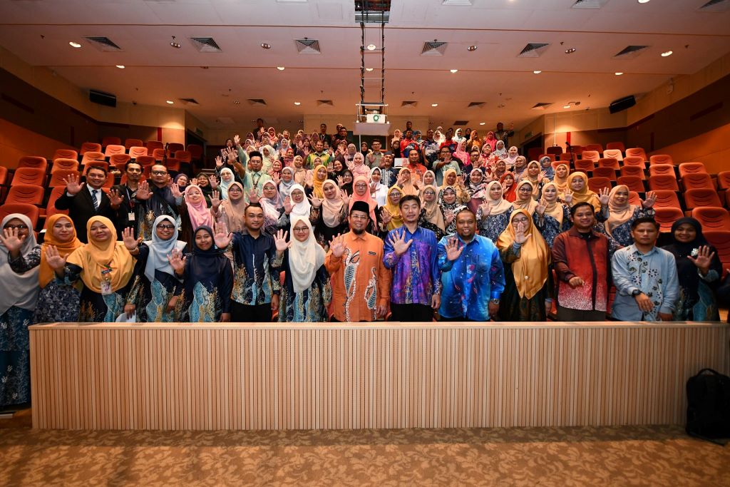 UMPSA and the Pahang State Health Department organized the World Suicide Prevention Awareness Day Symposium and the Pahang State Level Mental Health Day Celebration 2024