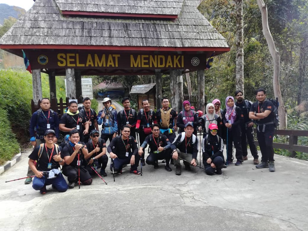 Ekspedisi UMP Tawan Puncak Kinabalu