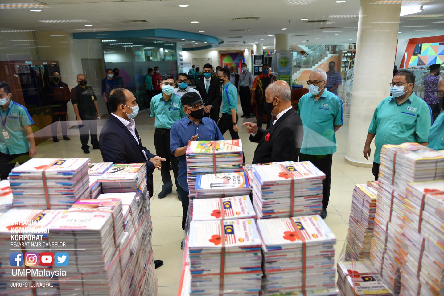 Yayasan UMP terima infak 32,000 naskhah buku bernilai RM200,000