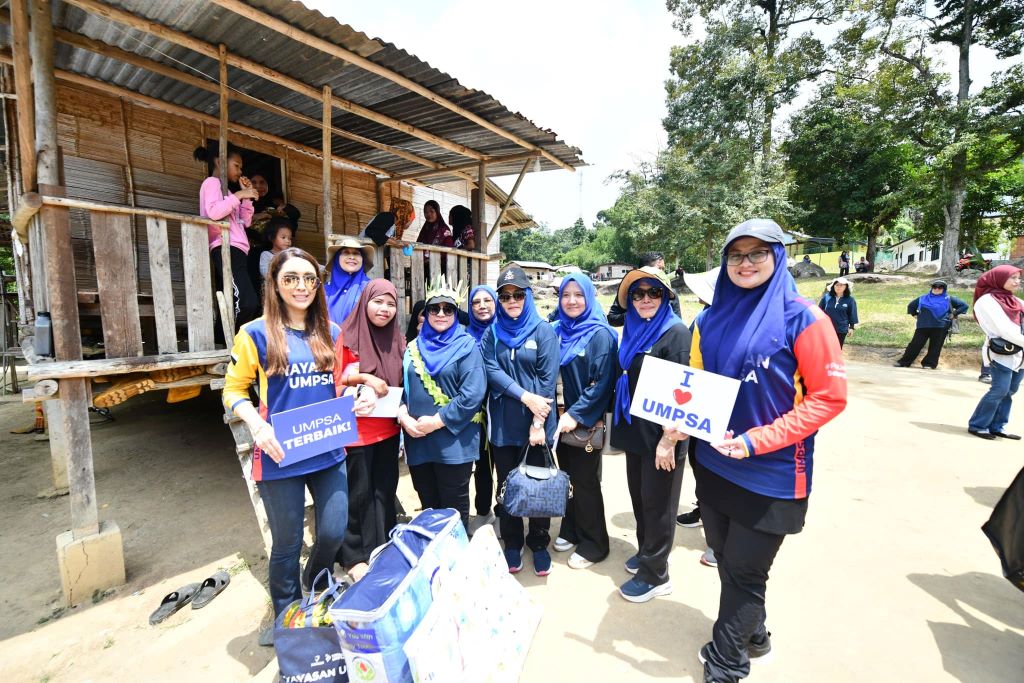 Yayasan UMPSA dan TERATAI ziarah OKU dan generasi baharu orang asli