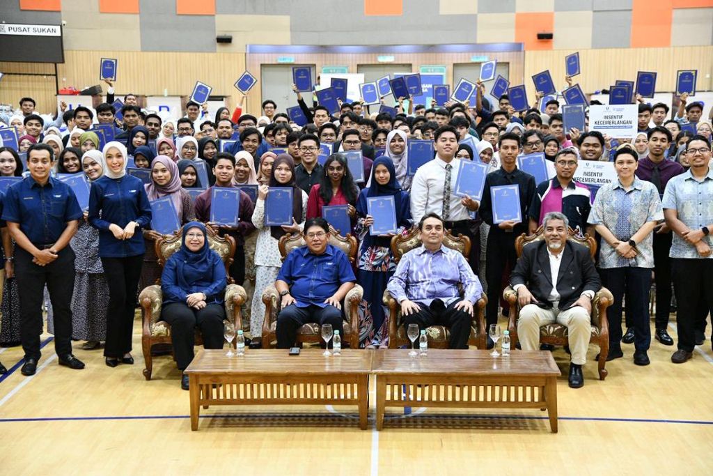 Yayasan UMPSA meterai kerjasama dengan Public Islamic Bank Berhad untuk kabajikan pelajar dan keusahawanan