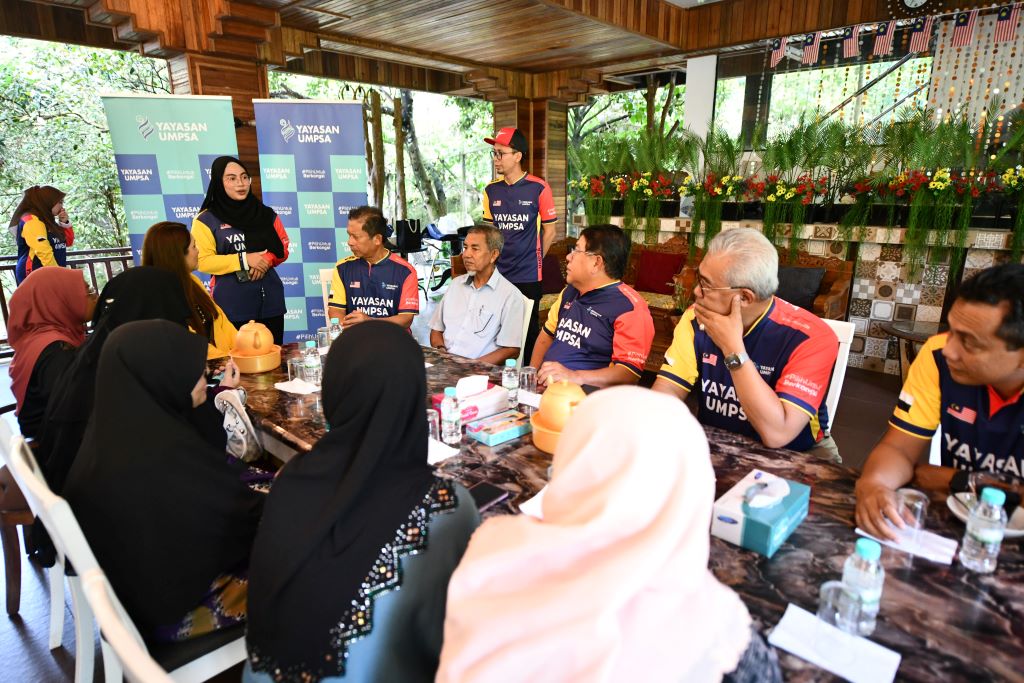 Yayasan UMPSA santuni komuniti di Bentong, umum RM200,000 Bantuan Awal Pendidikan dan Insentif Kecemerlangan