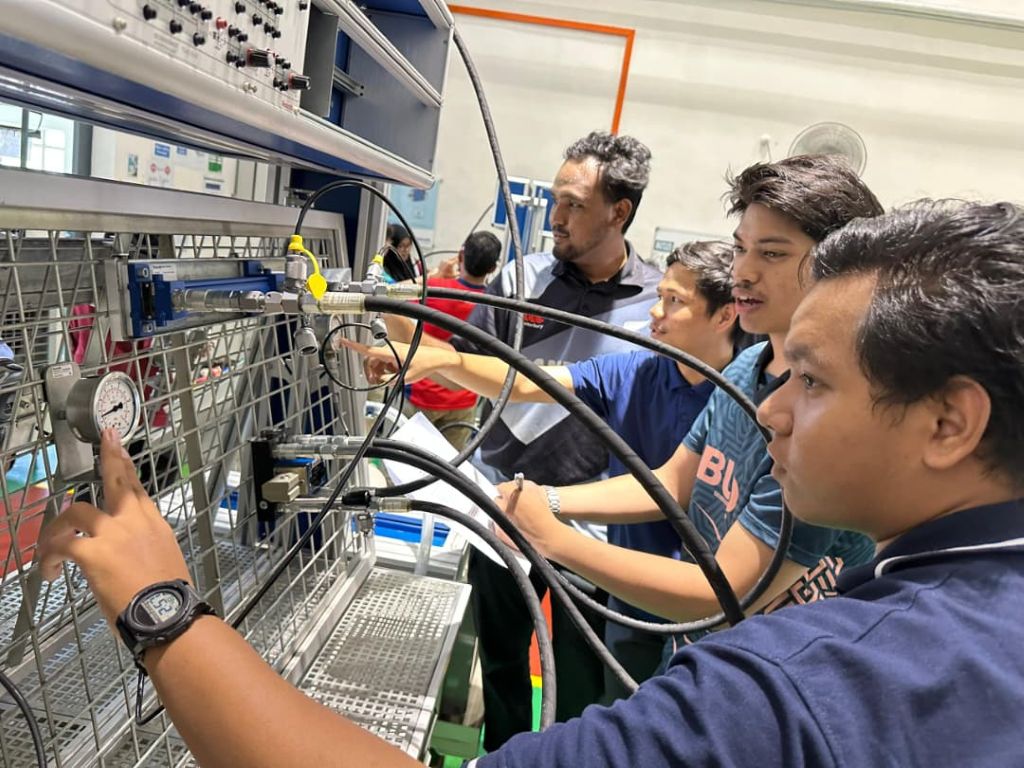 Akademi TVET Termaju anjur 6 program latihan kompetensi T-Cert perkasa pelajar tahun akhir UMPSA