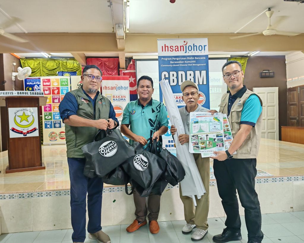 EASY UMPSA perkasa ilmu kesiapsiagaan gempa bumi bersama komuniti Segamat