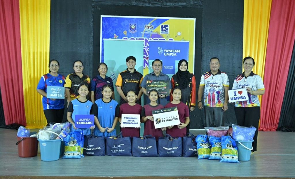 Program Kembara Prihatin UMPSA@Bumi Kenyalang santuni pelajar sekolah sekitar Belaga