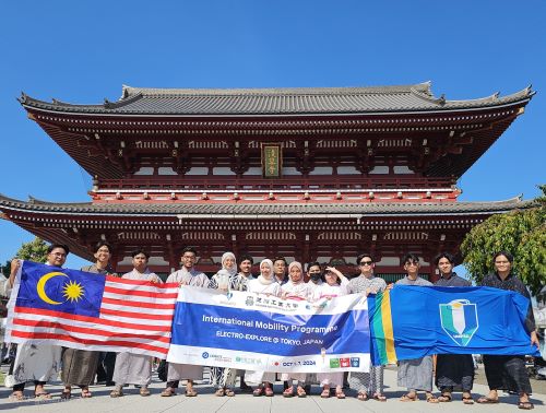 15 UMPSA students explore culture, technology, and life of the Islamic community in Japan