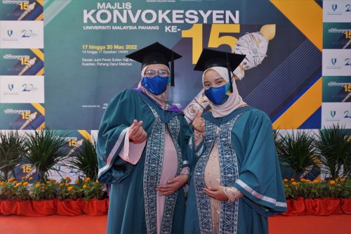 2 graduan sarat hamil hadir majlis konvo UMP