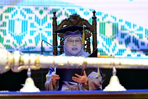 2,065 graduan diraikan di penutup tirai Majlis Konvokesyen UMPSA Ke-20