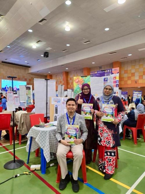 3 high school teachers from Kuantan create Smart Stroke Lab, combining arts and technology to colour educational innovation, win gold at CITREX UMPSA 2025
