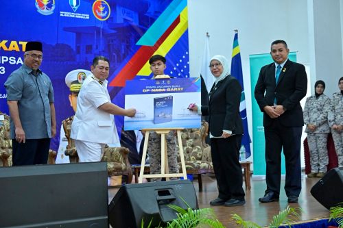 First 41 UMPSA students awarded PASKAM Second Lieutenant Rank