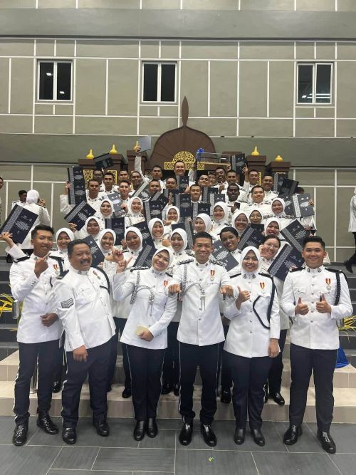 53 Pegawai Kadet Kor SUKSIS UMPSA tamat latihan, bergelar Inspektor
