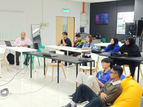 Salah satu bentuk inisiatif oleh UMPSA dalam mewujudkan suasana pembelajaran sepanjang hayat adalah dengan perkongsiaan daripada pakar bertajuk ‘Budaya Pembelajaran Sepanjang Hayar Melalui Program Global Classroom’ yang dijalankan.
