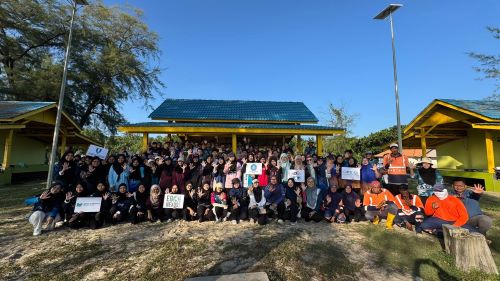 International Plogging@Pantai Lagenda kumpul 894.6kg sisa