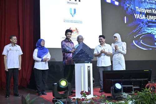  KDPB Sultan Pahang, KDPM Tengku Mahkota Pahang lancar Program Road Tour Skor A+ SPM Pahang dan Tuisyen Komuniti YASA-UMPSA 2025