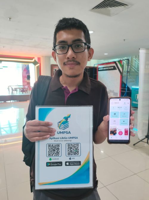 PEKAN, 3 April 2026 – In line with the wave of digitalisation, the Universiti Malaysia Pahang Al-Sultan Abdullah (UMPSA) Library is moving forward by introducing a new book borrowing method through the LibGO mobile app. This initiative not only strengthens the concept of self-service and a seamless user experience but also offers a smoother, faster, and more technology-friendly user experience to the campus community. Through the LibGO app, users only need to use their smartphones to scan library materials before borrowing them directly. In addition to book borrowing, LibGO provides services such as book renewal, fine payment, and overdue material notifications, giving users greater flexibility to manage their borrowing at any time. According to the Deputy Chief Librarian, Noorul Farina Arifin, the use of this app supports the UMPSA30 Strategic Objective: Empowering Data-Driven Smart Campus Solutions (Strategic Objective 2A). “It is hoped that the LibGO app will become a catalyst for the transformation of library services towards a more dynamic and sustainable digital ecosystem. “Through this app, users can access services independently, thereby increasing efficiency, productivity, as well as the satisfaction level of students and UMPSA Library users,” she said. Meanwhile, the Senior Library Assistant, Mohd Azfarshah Azizan, said that LibGO has the potential to become the main reference platform for users in matters related to the library. “Although this app began as a material borrowing platform, it can be expanded with various facilities such as online payment, latest information, and other additional functions,” he said. The LibGO app can be used by both Android and iPhone (iOS) users, making it more easily accessible to all levels of the university community, regardless of the type of device used. According to a student from the Faculty of Electrical and Electronic Engineering Technology (FTKEE), Haikal Mohammed Zubil, the use of LibGO greatly facilitates students in searching for and borrowing books,