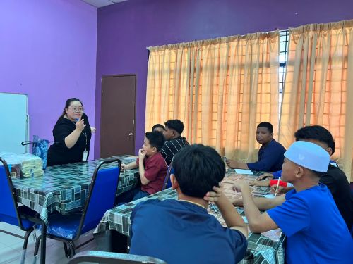 UMPSA tingkatkan kemahiran komunikasi dan insaniah melalui projek Integrasi Community Living Lab