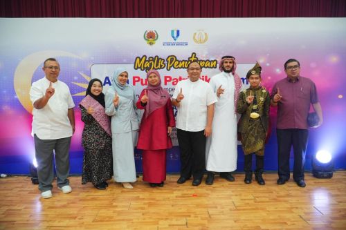 Pelajar antarabangsa UMPSA semarakkan Bulan Kemerdekaan Malaysia dengan alunan puisi