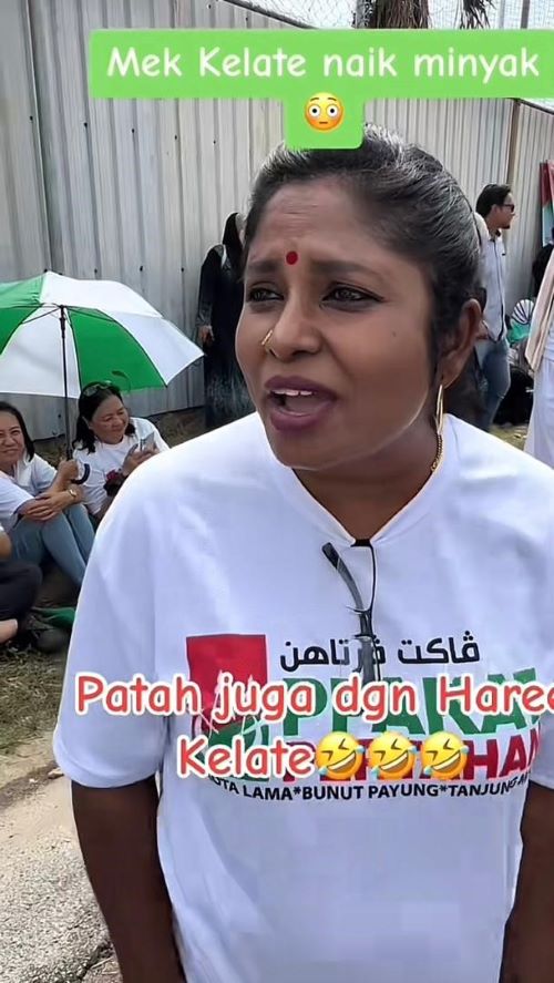 Pempengaruh Mek Klate ini antara orang India yang menggunakan dialek Kelantan bersama ahli keluarga beliau