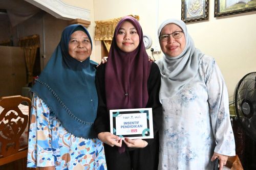Pengorbanan ibu jadi pembakar semangat Maizatul Sofea bergelar mahasiswa UMPSA
