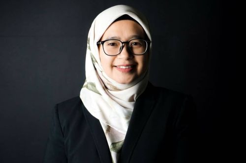 Profesor Madya Dr. Nina Suhaity Azmi