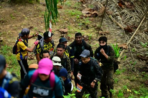 Semangat belia Pahang membara harungi cabaran 15km beban 5KG dalam Mara Lasak 2.0 Chini