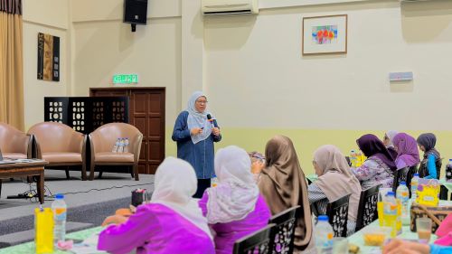Seminar Pengurusan Perkhidmatan Pelanggan Secara Digital: Inspirasi untuk usahawan wanita Pahang