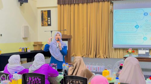 Seminar Pengurusan Perkhidmatan Pelanggan Secara Digital: Inspirasi untuk usahawan wanita Pahang