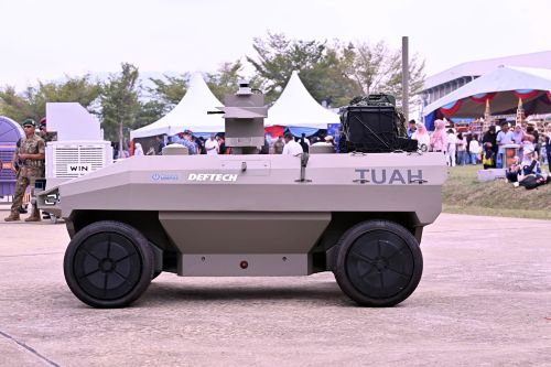 TUAH tampil dalam gimik peluncuran Tim Nukleus Angkatan Siber bersempena dengan Hari Angkatan Tentera Malaysia Ke-93