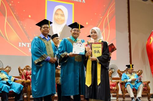 UMP celebrates SPM leavers