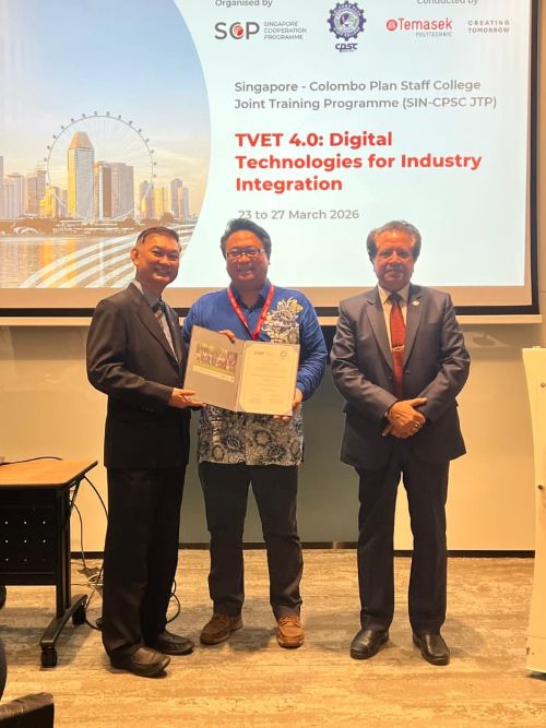 2 pensyarah UMPSA wakili Malaysia ke Program TVET 4.0 di Singapura