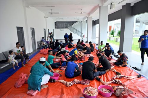UMPSA agih kira-kira 691 kilogram daging korban santuni fakir, miskin dan komuniti