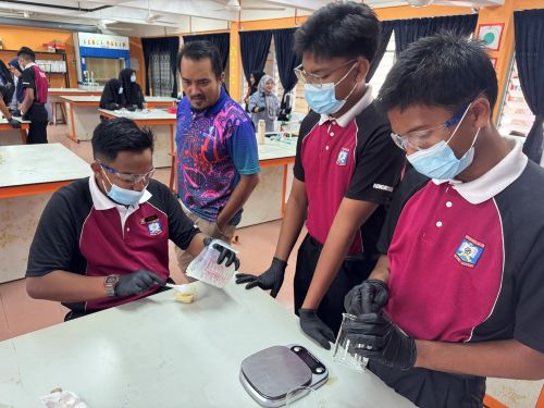 Program SULAM UMPSA perkasa minat TVET dan keusahawanan pelajar INSTAR