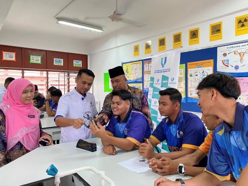 UMPSA perkenalkan Asas Penerbangan Dron sempena Kembara TVET@Kuala Krau