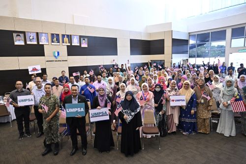 UMPSA rai Majlis Penutup Bulan Kebangsaan dengan semangat patriotik