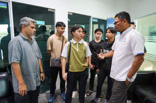 UMPSA terima 8 pelajar baharu dari Kolej Vokasional Kudat, Sabah