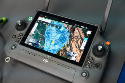 UMPSA teroka kerjasama strategik bersama MIMOS Services dalam Teknologi Dron  Hiperspektral dan Analitik Geospatial