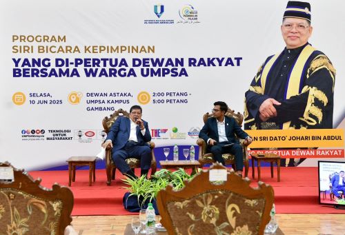 Speaker of Dewan Rakyat shares leadership vision with UMPSA community