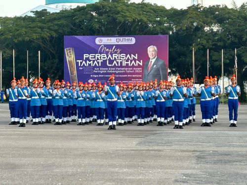 17 pelajar KOR SISPA UMPSA terima watikah tauliah Leftenan Muda Pertahanan Awam