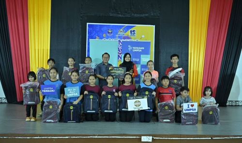 Program Kembara Prihatin UMPSA@Bumi Kenyalang santuni pelajar sekolah sekitar Belaga