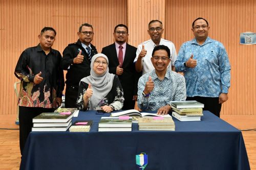 Prof. Emeritus Dato’ Seri Ir. Dr. Zaini Ujang kongsi amalan kelestarian dan dunia akademik global