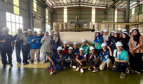 Mahasiswa UMPSA Teroka Teknologi Hijau di Nextgreen Pulp and Paper