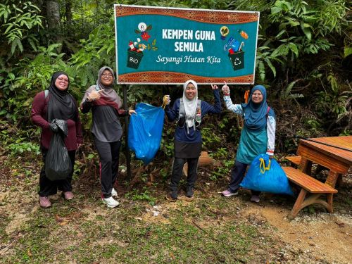 UMPSA dan HAMOC jayakan misi Plogging Bukit Pelindung, perkasa kelestarian alam sekitar