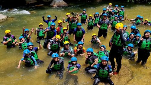 Kelab Rekreasi UMPSA (T-Rex) rai Aidilfitri dengan cabaran White Water Rafting