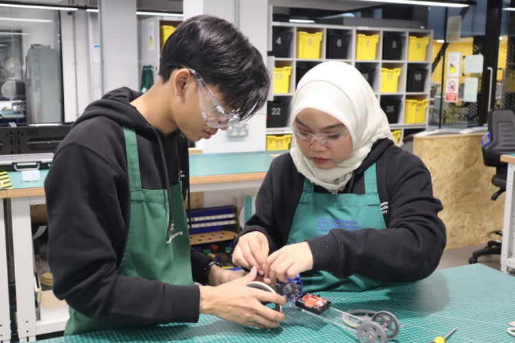  2 UMPSA students join International Summer School 2025 at Manchester Metropolitan University