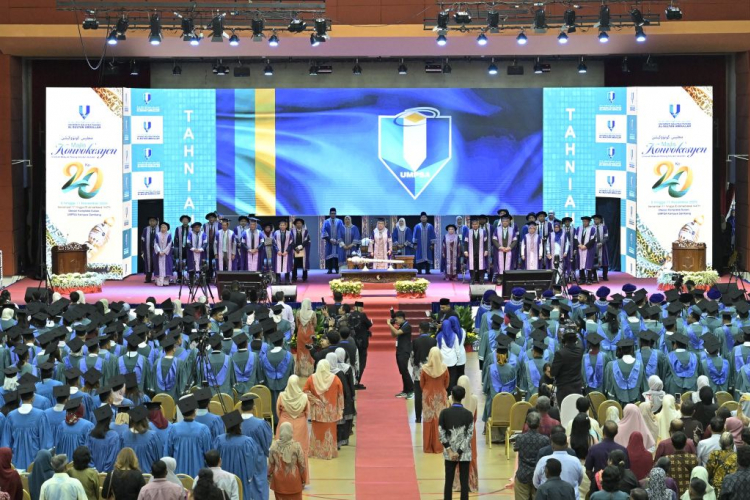2,065 graduan diraikan di penutup tirai Majlis Konvokesyen UMPSA Ke-20