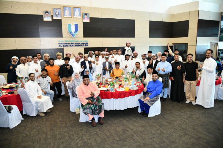 47 Babaker-sponsored students celebrate Eid at UMPSA