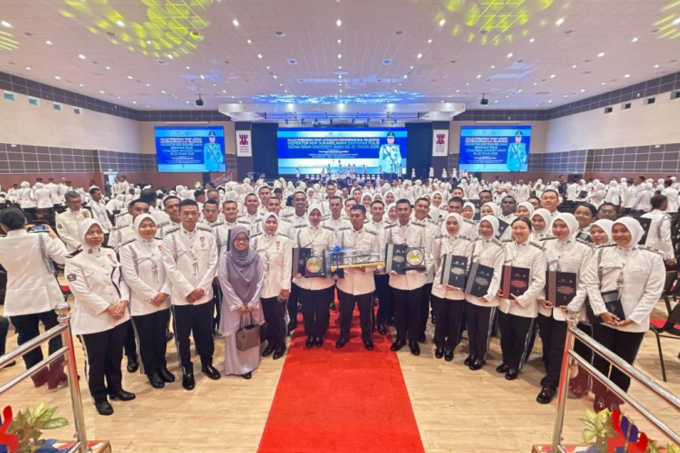 53 Pegawai Kadet Kor SUKSIS UMPSA tamat latihan, bergelar Inspektor