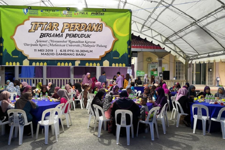 Mahasiswa UMP imarahkan Ramadan bersama komuniti kampung